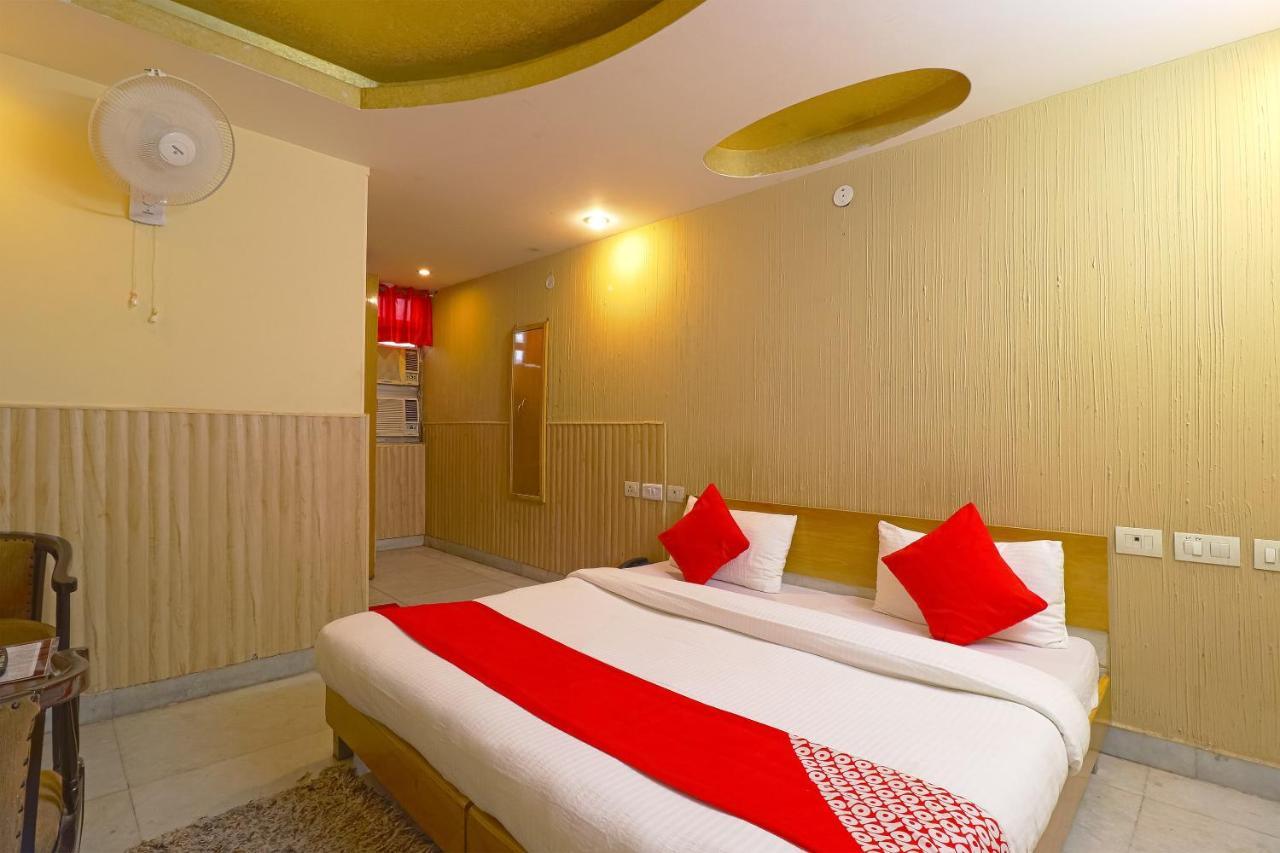 Oyo 834 Shree Balaji Hotel Faridabad Exterior photo