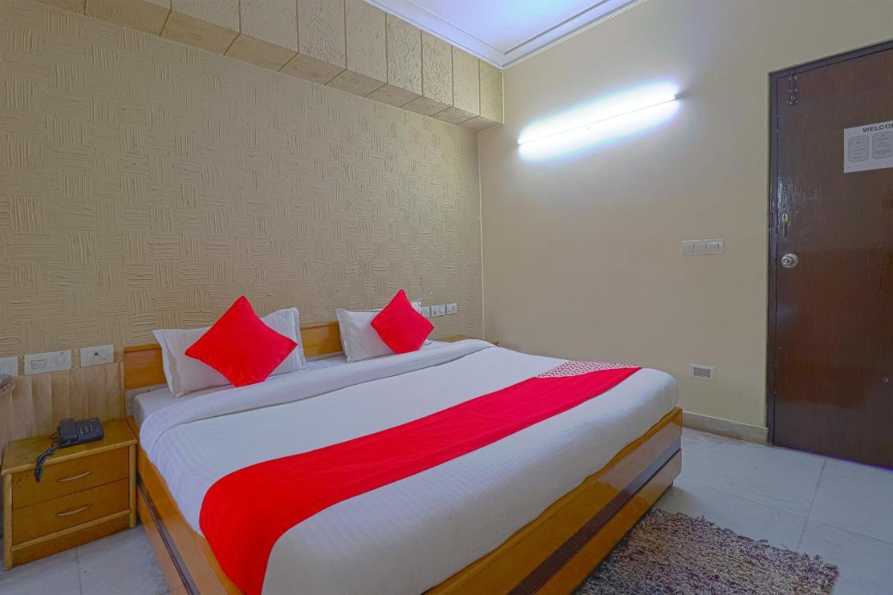 Oyo 834 Shree Balaji Hotel Faridabad Exterior photo